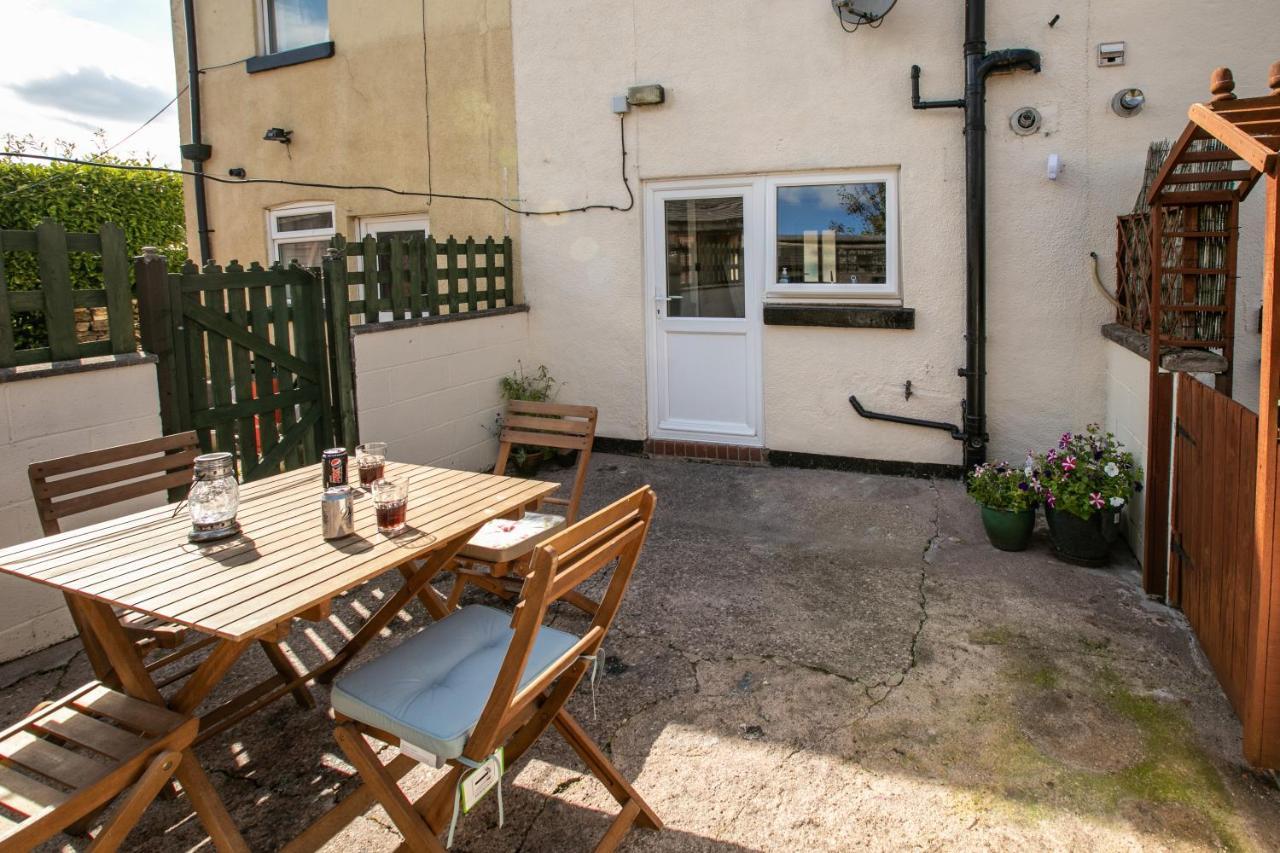 Ferienhaus Charming Terraced Close To Alton Towers *