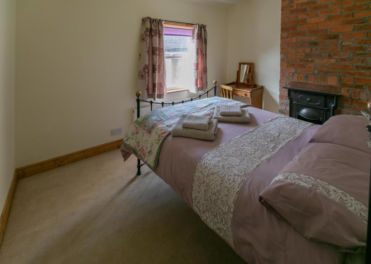 Ferienhaus Charming Terraced Close To Alton Towers *