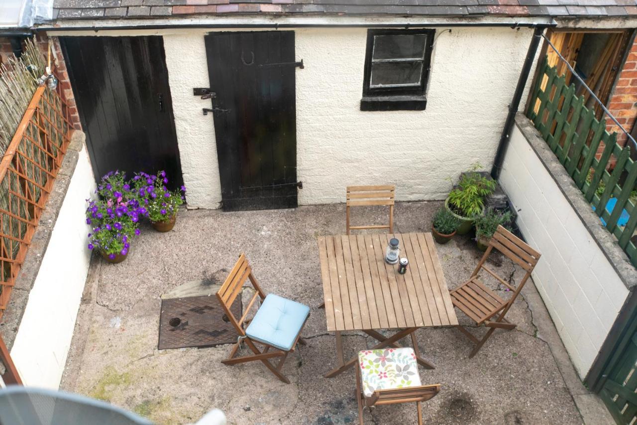 Charming Terraced Close To Alton Towers * Cheadle (Staffordshire)